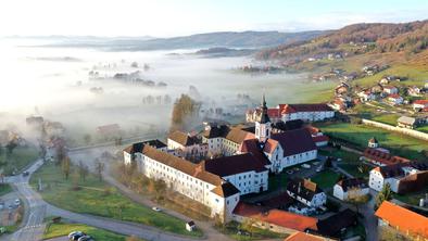 Stična letos prvič gosti mednarodno poletno šolo restavriranja