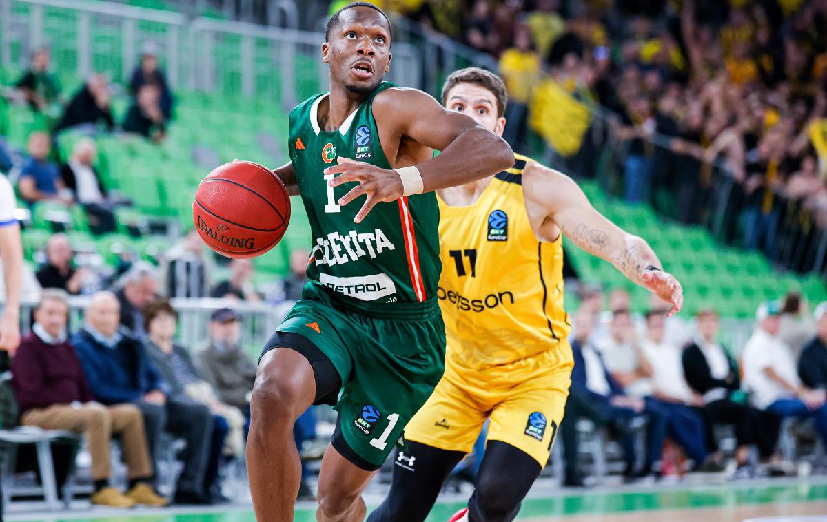 Cedevita Olimpija Aris, Umoja Gibson | Cedevita Olimpija je na domačem parketu premagala solunski Aris. | Foto Aleš Fevžer