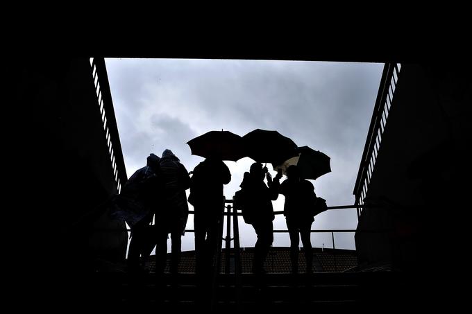 Dokler ne bo strehe, bodo morali ljubitelji tenisa čakati na lepše vreme. | Foto: 