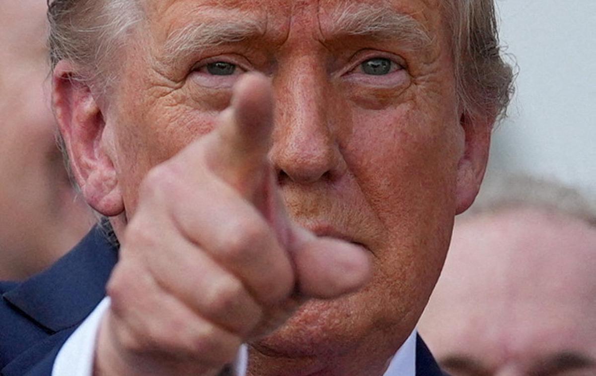Donald Trump | Preiskavo je uradno zahteval republikanski senator Tom Cotton, ki trdi, da je Smith s preiskavami Trumpa pomagal prejšnji demokratski vladi.  | Foto Reuters