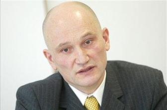 Ministrstvo za pravosodje: Posebna skupina tožilcev deluje nemoteno