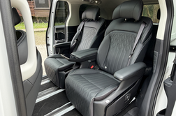 Ta enoprostorec, daljši od petih metrov, vse to ponuja v zadnjem delu #foto