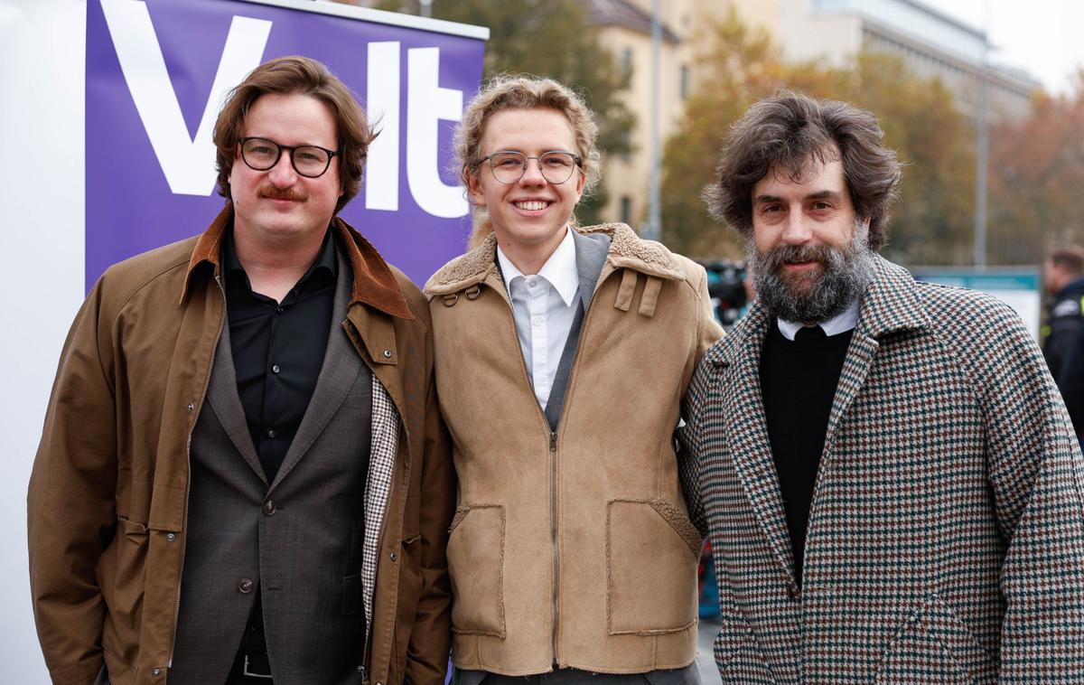 Gibanje Volt Slovenija | Volt Slovenija ima približno 30 ustanovnih članov, med njimi so študentje, delavci in podjetniki. | Foto STA