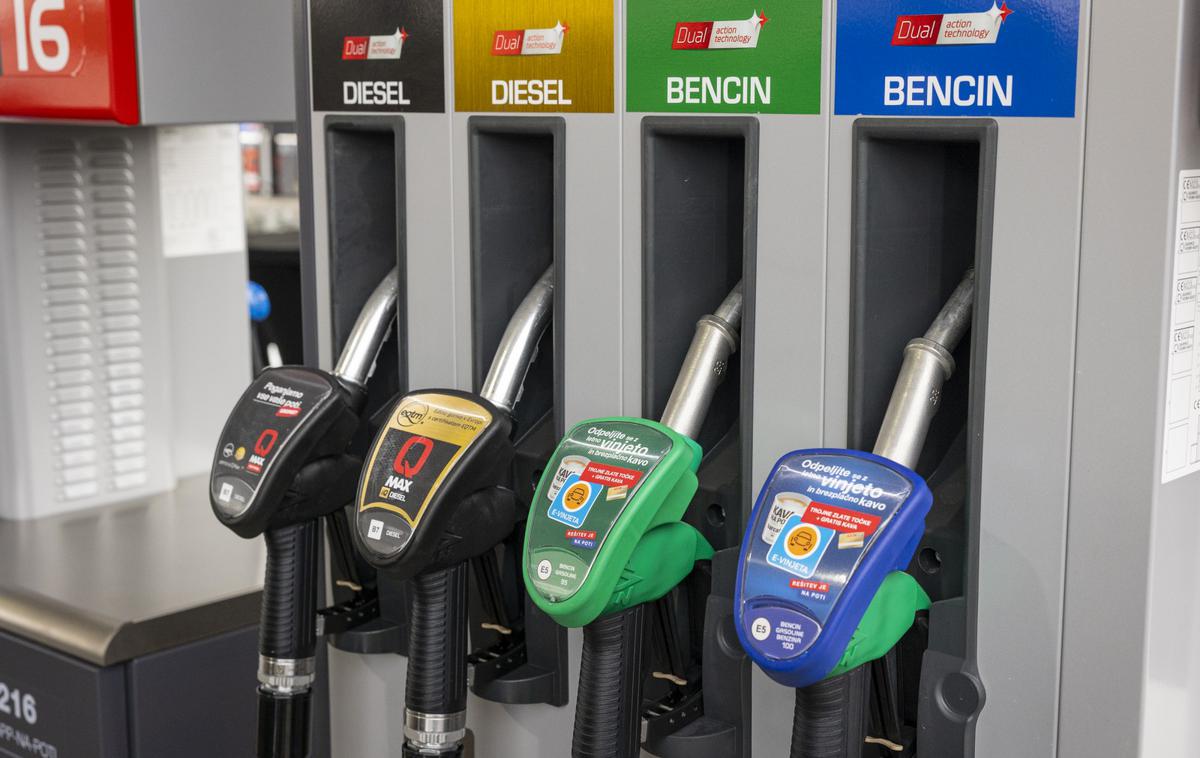 Gorivo, bencin, dizel, Petrol | Cene pogonskih goriv se bodo po oceni v Sloveniji znižale, v padajočem trendu so tudi na sredozemskih trgih. | Foto STA