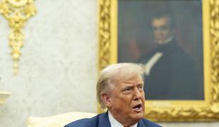 Demokrati se sprašujejo: je to škandal, ki bo končal Trumpovo politčno kariero?