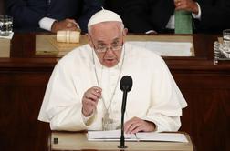 Politik, ki je ukradel papežev kozarec