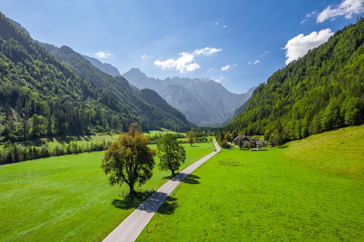 Narava je daleč največji adut Slovenije. Na fotografiji Logarska dolina.  | Foto: Shutterstock