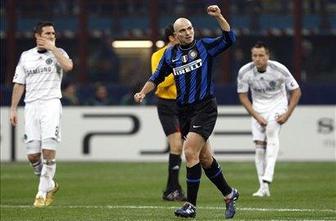 Inter v London s tesno prednostjo
