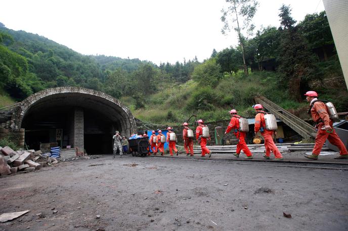 Jamski reševalci na Kitajskem | Foto Reuters