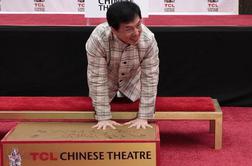 Jackie Chan v betonu spet pustil svoj odtis