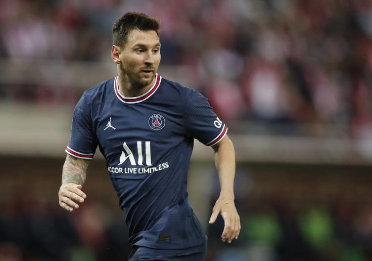 Messi zdaj odhaja na reprezentančno akcijo Argentino, po vrnitvi pa ga čakata tekmi PSG s Clermontom in Club Bruggejem. | Foto: Reuters