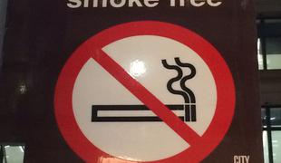 Tajska s prepovedjo kajenja do manjše onesnaženosti plaž