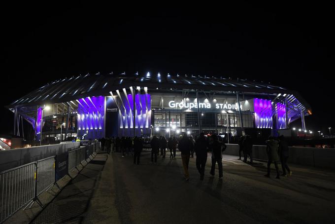 Stadion Lyona spada med najlepše in najbolj moderne v Evropi. Sprejme 60 tisoč gledalcev. | Foto: Getty Images