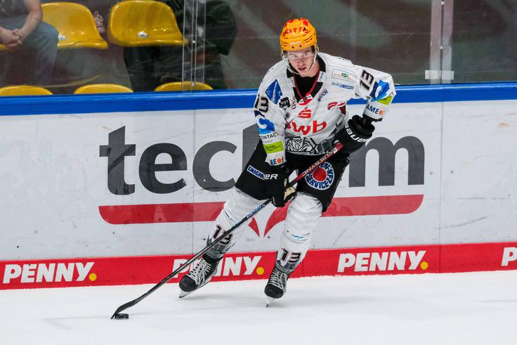 Žiga Jeglič, ki je v petek zadel za zmago Fischtown Penguins, je v nedeljo s soigralci gosti Lozano. | Foto: Guliverimage
