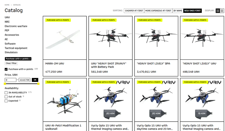 Različni droni, ki jih lahko z e-točkami, zbranimi s pobijanjem ruskih vojakov, pridobijo ukrajinske brezpilotne enote.  | Foto: Posnetek  zaslona