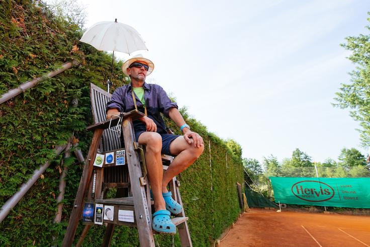 V vlogi upravljavca igrišč uživa, čeprav je delo zelo naporno. | Foto: Matic Klanšek Velej/Sportida