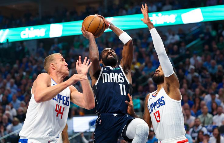 Kyrie Irving je dosegel 40 točk. | Foto: Reuters