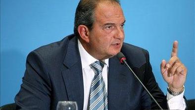 Zaradi nemirov preoblikovanje grške vlade