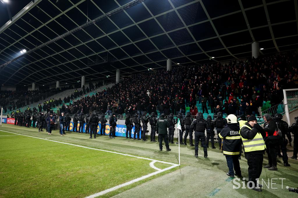 Olimpija - Borac, pretek navijačev