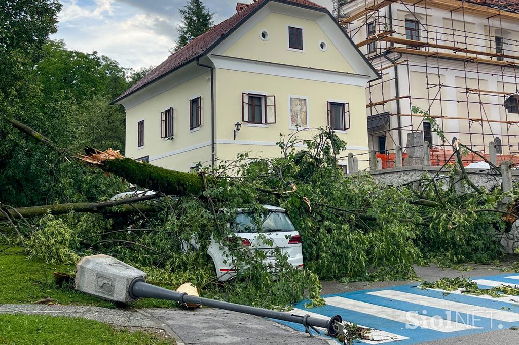 Komenda, neurje