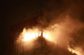 požar, Zagreb, Vjesnik, gasilci, ogenj, nebotičnik, stolpnica