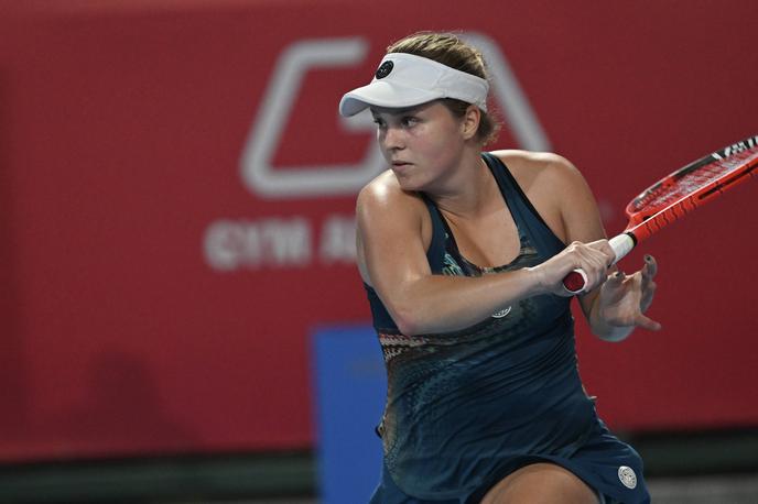 Veronika Erjavec | Veronika Erjavec in Kristina Mladenovic sta osvojili turnir dvojic v Oeirasu. | Foto Guliverimage