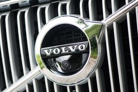Volvo XC90 T8