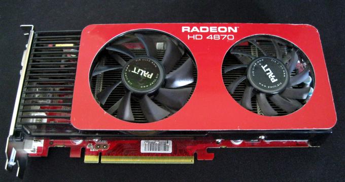 Grafična kartica AMD Radeon (takrat še ATI Radeon) HD 4870 je bila leta 2008 prva, ki je presegla magično mejo enega teraflopa.  | Foto: Thomas Hilmes/Wikimedia Commons