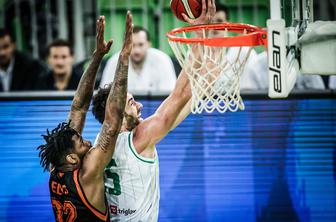 Olimpija blizu, a ostaja pri eni zmagi