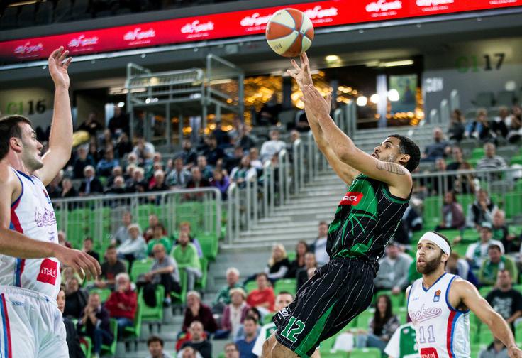 Petrol Olimpija po drugo zmago v sezoni. | Foto: Vid Ponikvar