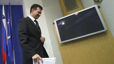 Wolf za Delo: Za Milana M. Cvikla bi bilo zelo dobro, če ima dokaz zoper mene