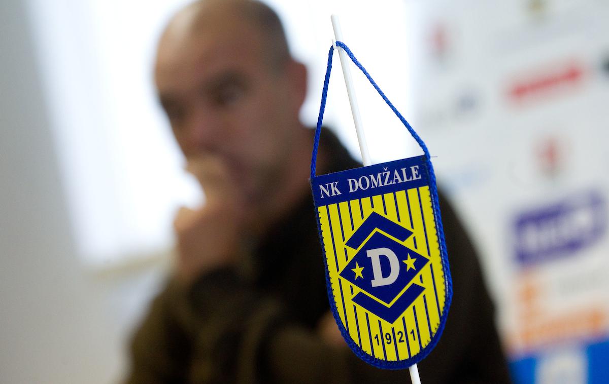 NK Domžale Darko Birjukov | Darko Birjukov je z Domžalami že osvajal lovorike. Leta 2011 je popeljal nogometaše v rumenem dresu do pokalne in superpokalne lovorike. | Foto Vid Ponikvar