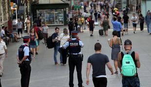 V Barceloni po napadih na ulicah več policistov