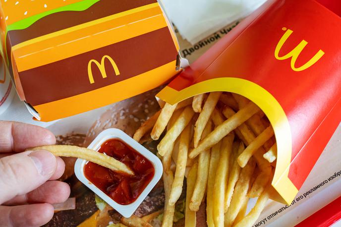 McDonald’s, McDonalds | Vsi oboleli so bili okuženi z istim sevom bakterije E. coli. | Foto Shutterstock