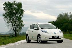 Nissan leaf preko znižane teže do podaljšanega dosega