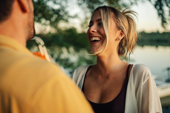 ženska, dekle, poletje, par, ljubezen | Foto Shutterstock