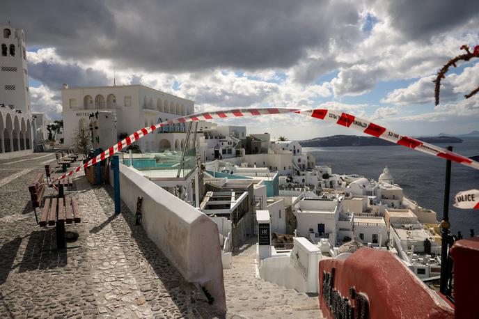 Santorini | Grški seizmologi napovedujejo, da se bo potresna aktivnost na območju nadaljevala večino februarja ali celo ves februar. | Foto Reuters