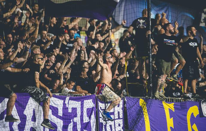 "Če so nas Viole takrat slekle, bi morali zdaj fantje goli in bosi hoditi po centru"