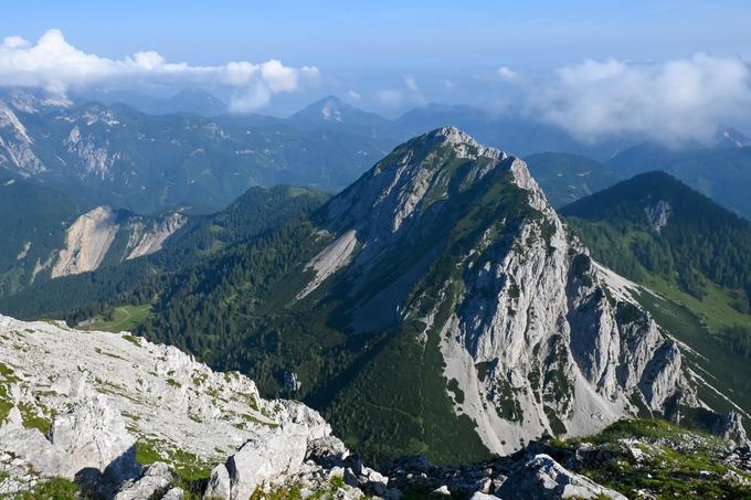 Pogled z Velikega vrha na Košutico in planino Korošica | Foto: Matej Podgoršek