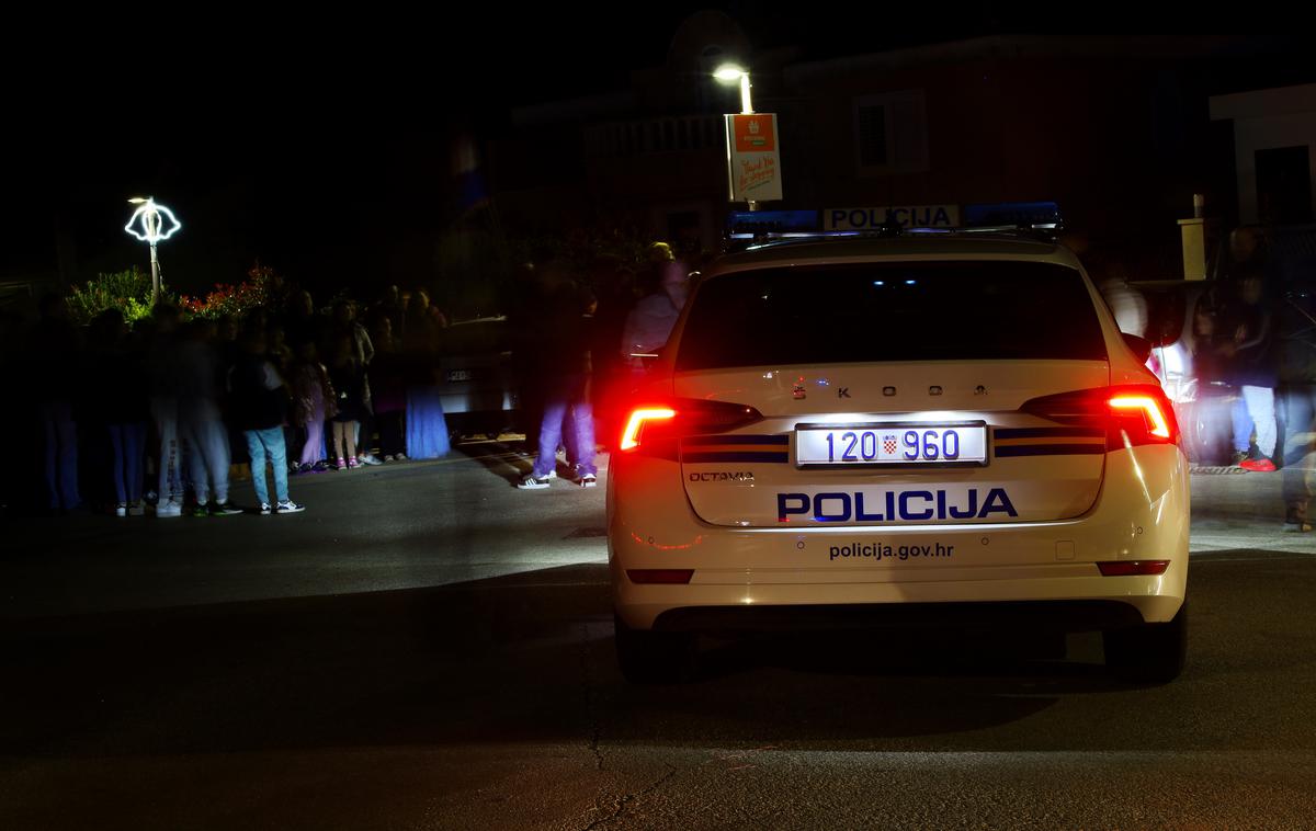 Split, policija, Hrvaška | Zaradi suma dvojnega umora na kraju dogodka poteka preiskava in kriminalistična preiskava. | Foto Shutterstock