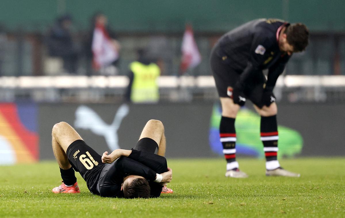 Avstrija Slovenija | Razočaranje avstrijskih nogometašev po tekmi s Slovenijo, ko so po boljši igri (streli na gol 23:9) osvojili le točko. | Foto Reuters