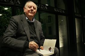 Umrl italijanski nobelovec Dario Fo