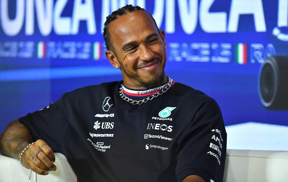 Lewis Hamilton | Lewis Hamilton bo z Mercedesom dirkal vse do 40. leta starosti. | Foto Reuters