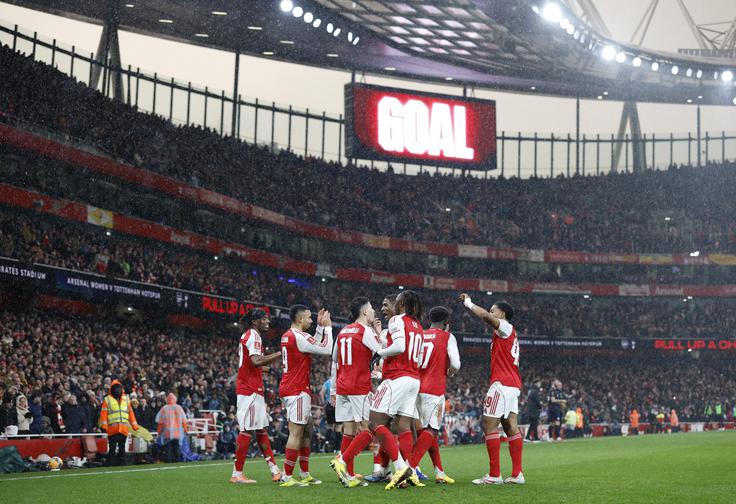 Vodilni premierligaš Arsenal je vse štiri zadetke za gladko zmago nad Wiganom dosegel že v prvem polčasu. | Foto: Reuters