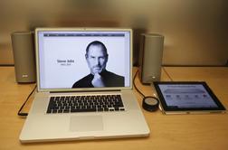 Steve Jobs še vedno živi na Applovih računalnikih (video)