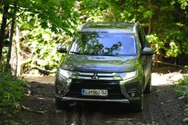 Mitsubishi outlander AWD S-AWC - test