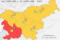 Še danes se bomo cvrli pri 38 stopinjah
