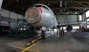 Adria Airways prodaja hangar, letališko ploščad in letalsko šolo