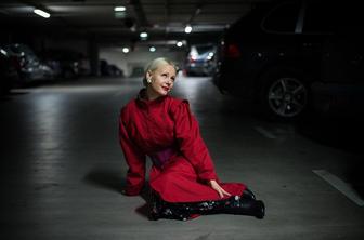 Polona Juh: Človek prihaja v gledališče zato, da bi se soočal s samim seboj