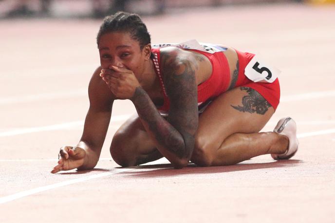 Salwe Eid Naser | Tudi Salwe Eid Naser po finalu teka na 400 metrov ni mogla verjeti, kaj ji je uspelo. | Foto Reuters